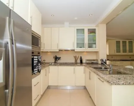 Sleeps 8 Pool Air Con T480268 * Vale do Lobo