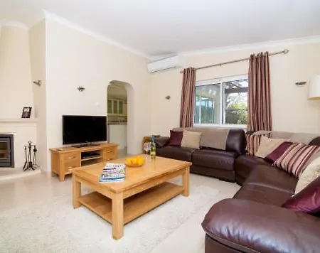 Sleeps 8 Pool Air Con T480268 *