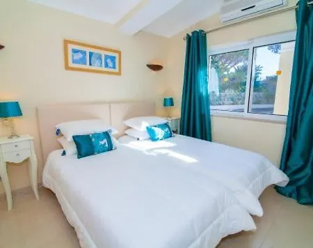 Villa Sleeps 8 Pool Air Con T480268 *